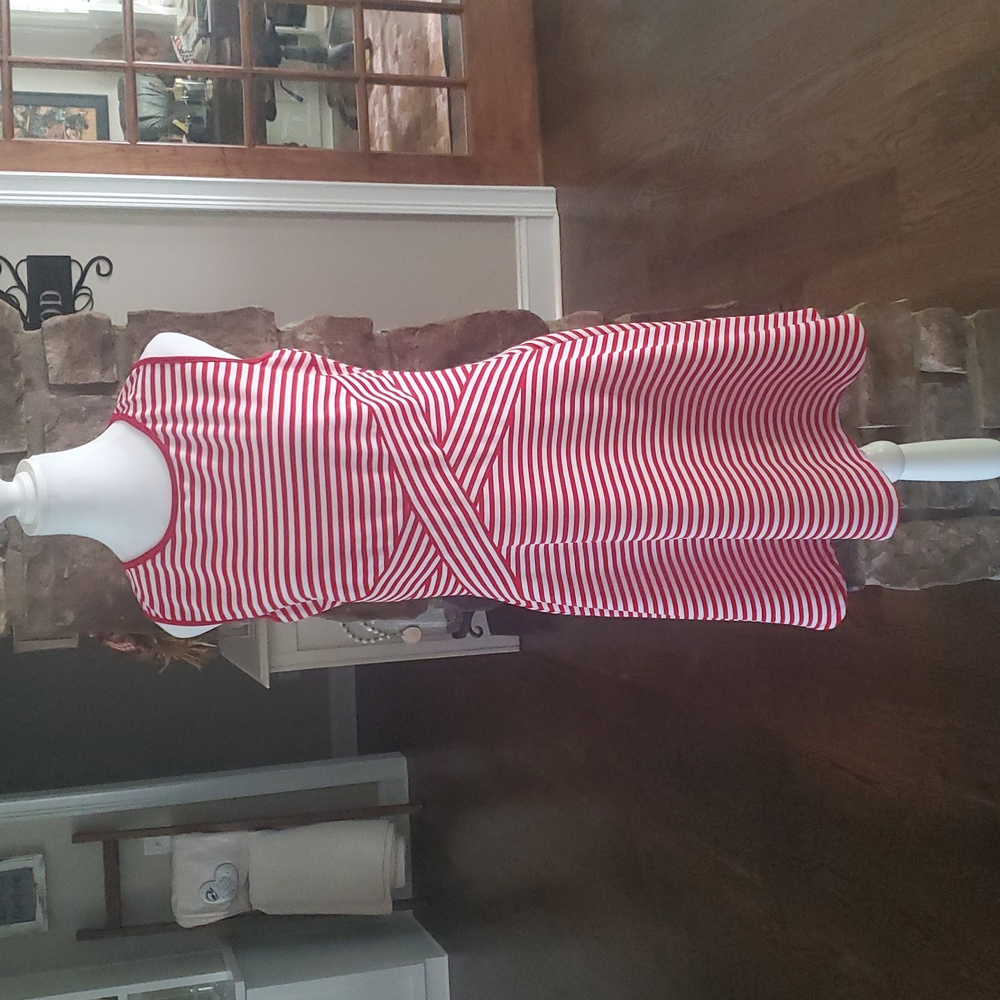 TRULLI RED/WHITE Sleeveless dress (LARGE)
